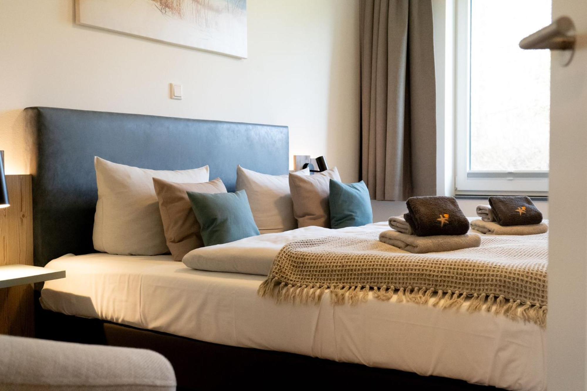 Westside Arthotel Кюлунгсборн Экстерьер фото